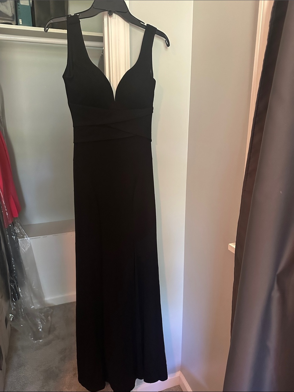 Emerald Sundae Black Sleeveless Maxi Dress